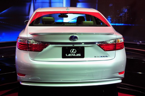 lexus-4
