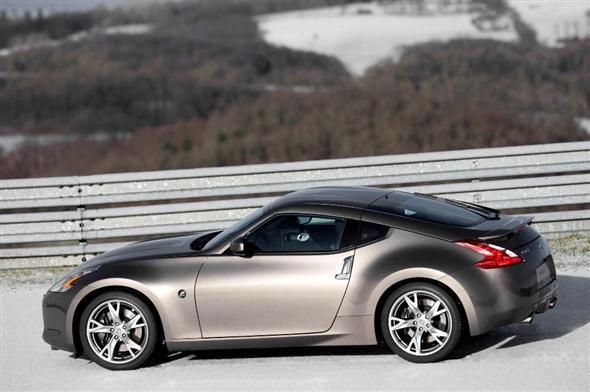 nissan-370z-lateral4