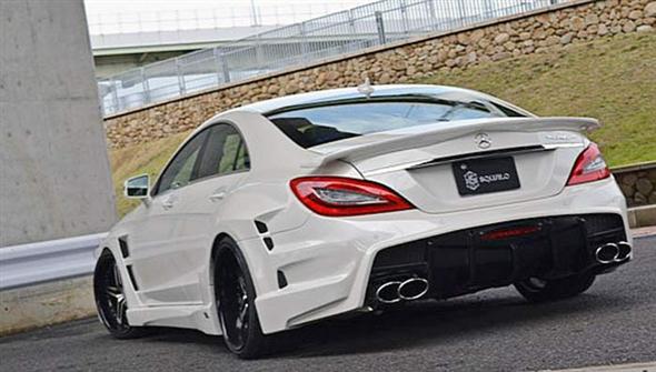 Vitt Auto Mercedes CLS