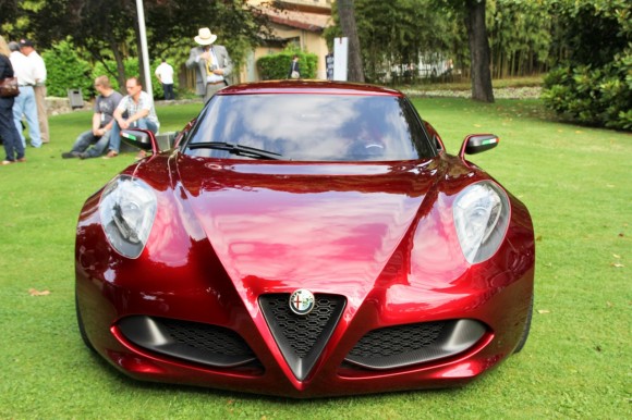 Alfa Romeo lleva un 4C rojo cereza a Villa d?Este
