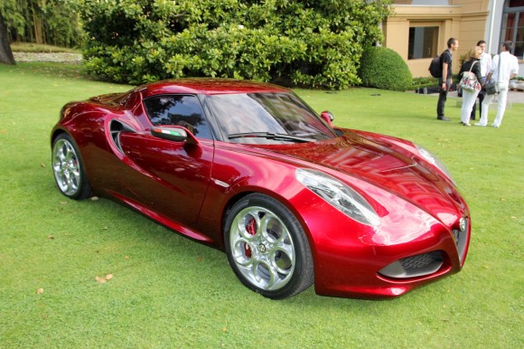 Alfa Romeo lleva un 4C rojo cereza a Villa d?Este