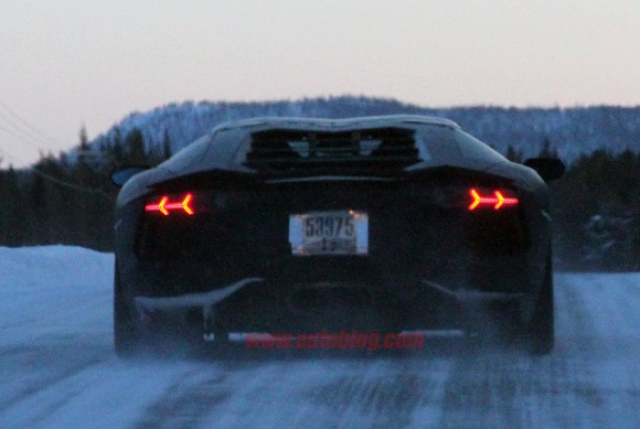 Lamborghini Aventador Roadster, nuevas fotos espía