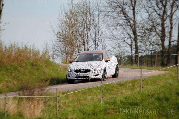 Volvo quiere un S60 más potente y atractivo