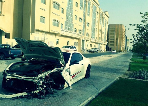 Destrozan un Maserati GranTurismo MC Stradale en Qatar