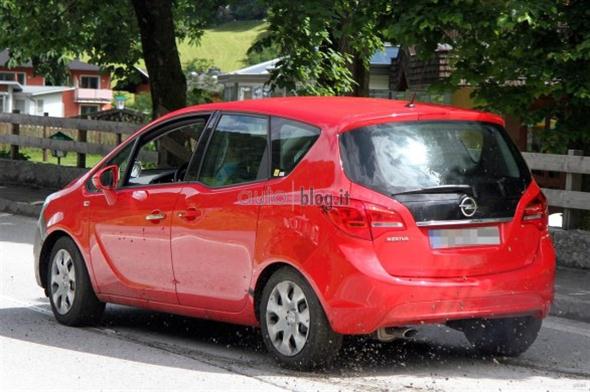 Primeras fotos espía del renovado Opel Meriva