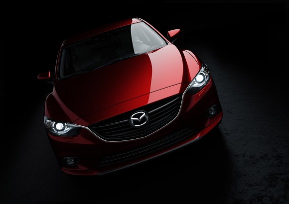Mazda continúa con el destape del Mazda6, esta vez al completo