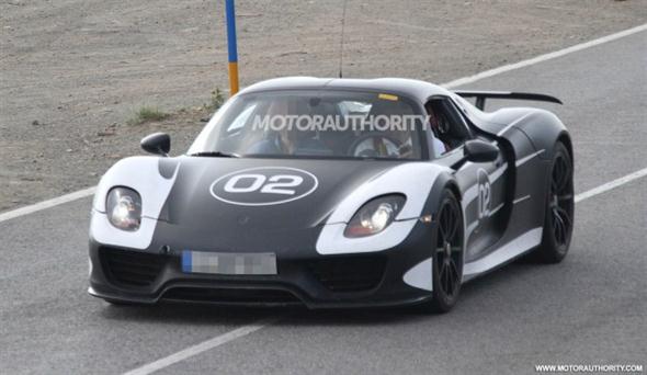 2014-porsche-918-spyder-spy-shots_100396951_m