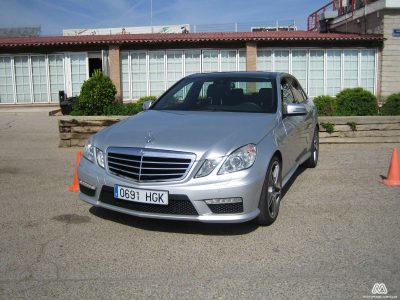 Curso de conducción deportiva Mercedes AMG en el circuito de Jarama