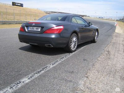 Curso de conducción deportiva Mercedes AMG en el circuito de Jarama