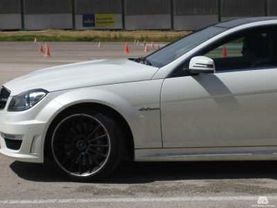 Curso de conducción deportiva Mercedes AMG en el circuito de Jarama