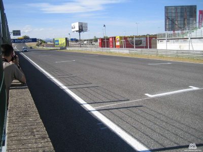 Curso de conducción deportiva Mercedes AMG en el circuito de Jarama