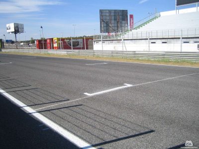 Curso de conducción deportiva Mercedes AMG en el circuito de Jarama