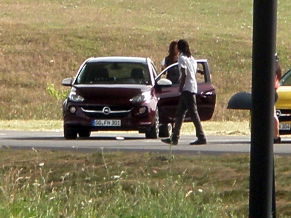 Opel Adam, fotos espía al desnudo