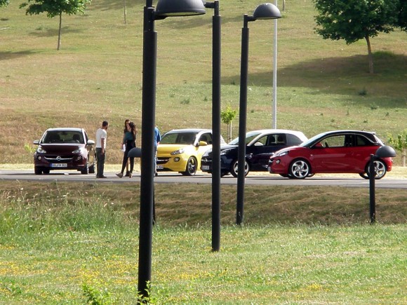 Opel Adam, fotos espía al desnudo