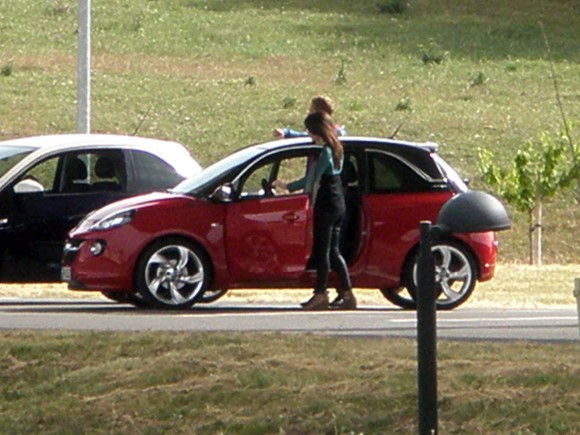 Opel Adam, fotos espía al desnudo