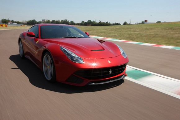 Ferrari F12berlinetta, nuevas fotos y vídeos