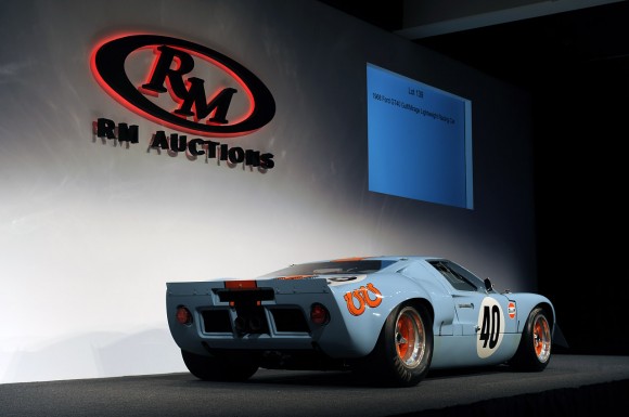 Subastan el Ford GT40 Gulf de Steve McQueen por 11 millones de dólares