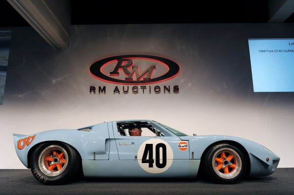 Subastan el Ford GT40 Gulf de Steve McQueen por 11 millones de dólares