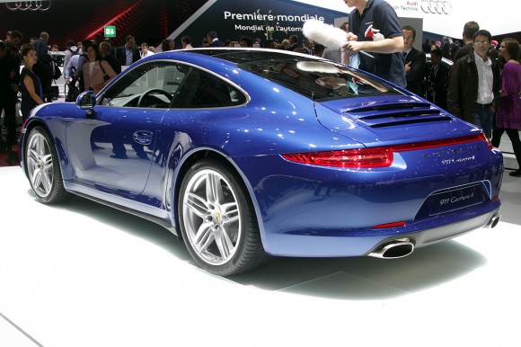 París 2012: Porsche 911 Carrera 4 y 4S