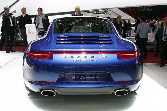 París 2012: Porsche 911 Carrera 4 y 4S