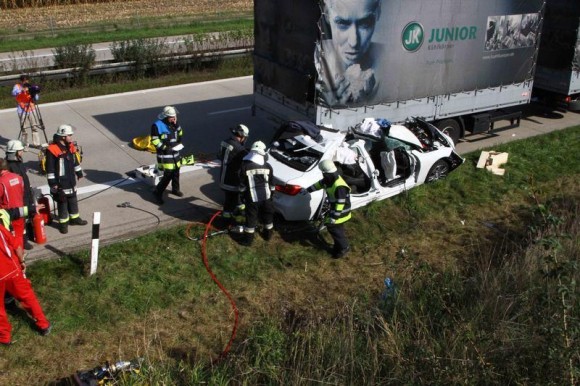 Un piloto de pruebas de BMW muere dentro de un Serie 3 híbrido