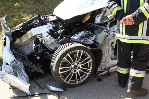 Un piloto de pruebas de BMW muere dentro de un Serie 3 híbrido