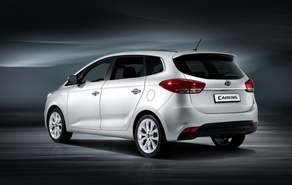 Presentado el Kia Carens 2013