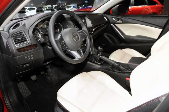 París 2012: Mazda6