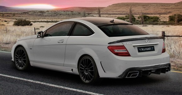 Mercedes Clase C Coupé bajo el rodillo de Mansory