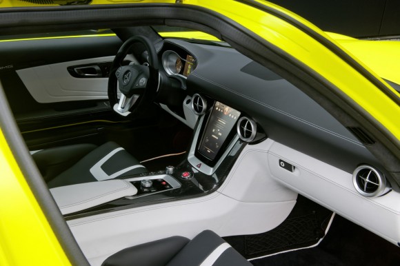 El Mercedes SLS AMG E-Cell de producción estará presente en París
