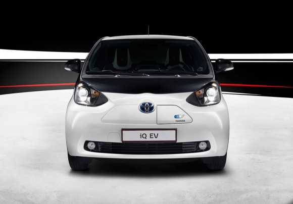 Toyota iQ EV: completamente eléctrico