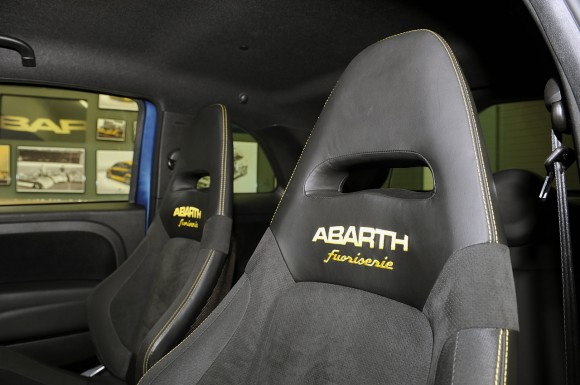 París 2012: Abarth 695 Fuori Serie Olio Fiat