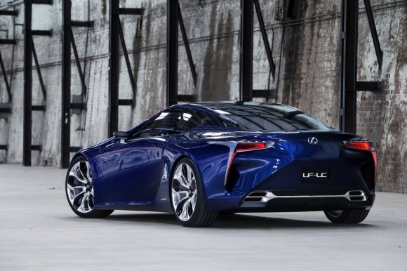 Lexus pinta de azul eléctrico su LF-LC para Sydney 2012