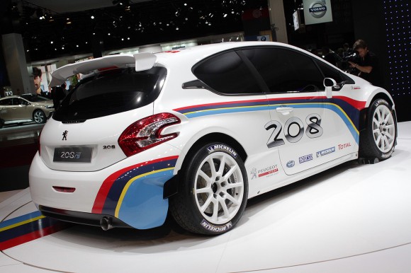 París 2012: Peugeot 208 R5