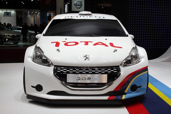 París 2012: Peugeot 208 R5