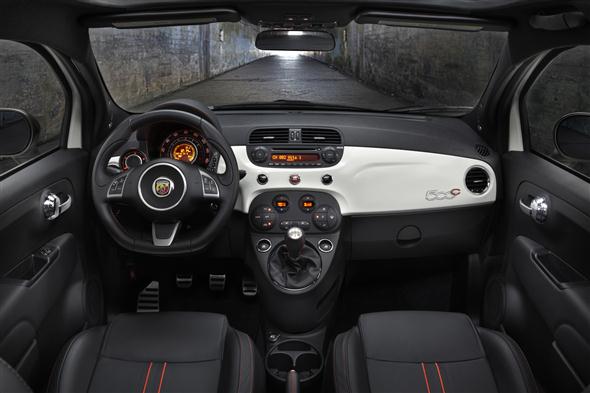 2013 Abarth 500C, oficial