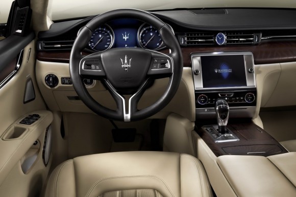 Maserati Quattroporte estrenará motores V6 y V8