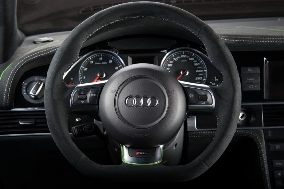 Audi RS6 Avant bajo el rodillo de Vilner