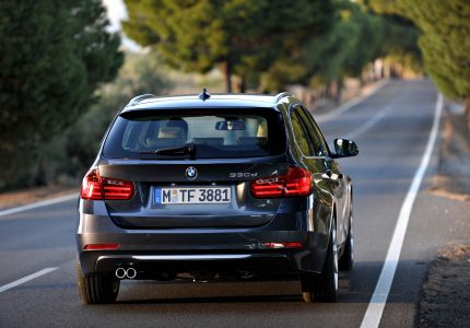 Nuevos motores y edición Essential Edition para el BMW Serie 3 Touring