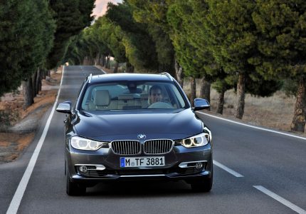 Nuevos motores y edición Essential Edition para el BMW Serie 3 Touring