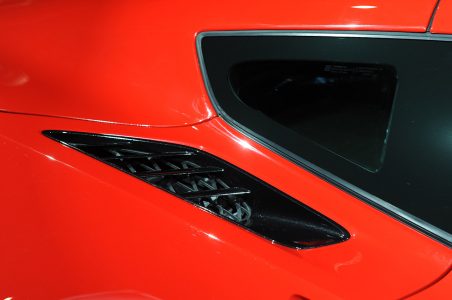19-2014-chevrolet-corvette-reveal