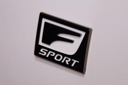 2014-lexus-is-detroit-2013-21