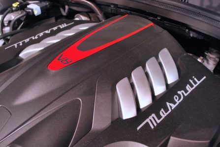 2014-maserati-quattroporte-detroit-2013-26