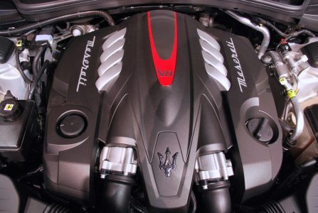 2014-maserati-quattroporte-detroit-2013-27