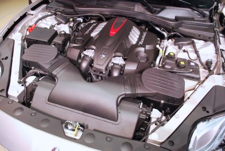 2014-maserati-quattroporte-detroit-2013-28
