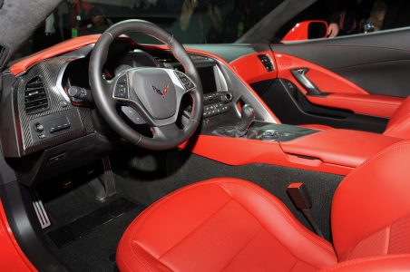 General Motors subastará el primer Chevrolet Corvette fabricado