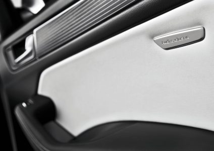 audi-sq5032