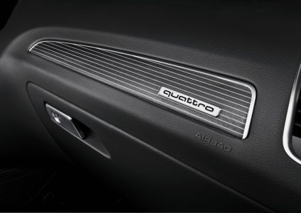 audi-sq5033