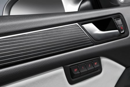 audi-sq5035