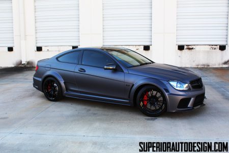 Mercedes C63 AMG Black Series por Superior Automotive Design